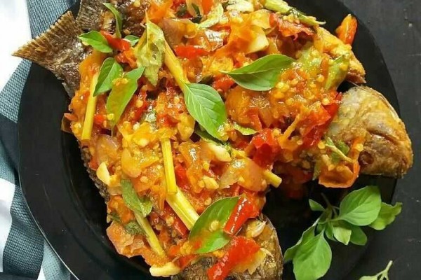 Resep Ikan Nila Rica-rica, Pedasnya Nampol!