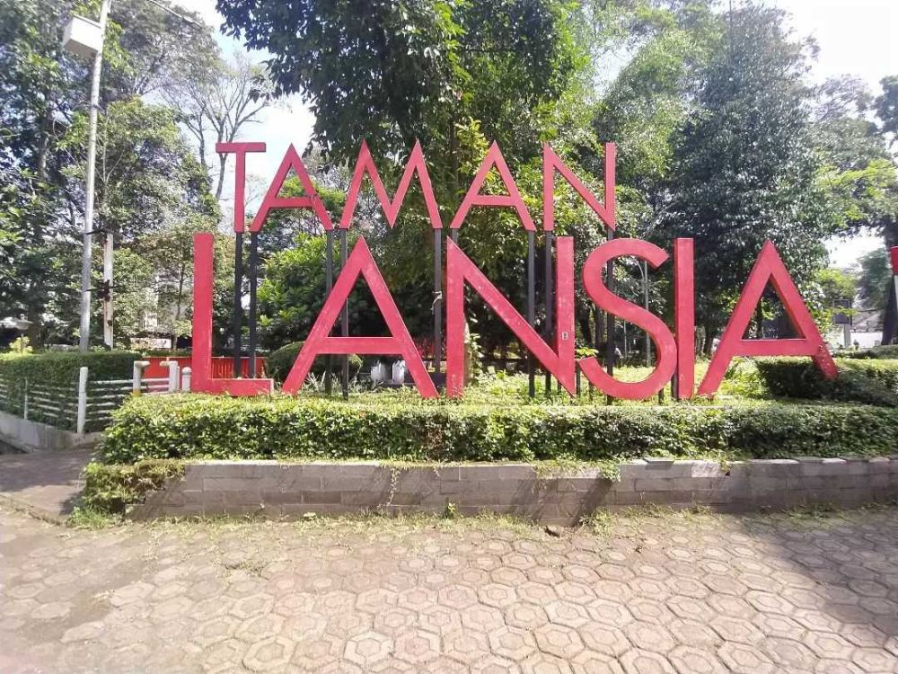 Tempat Wisata Di Dekat Gedung Sate Bandung