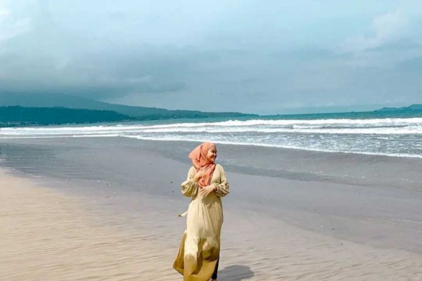 Pantai Kedu Warna Lampung: Informasi Lokasi, Harga Tiket, dan Tips