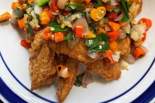 Resep Ayam Goreng Oseng Bawang, Aromanya Sukses Bikin Lapar! 
