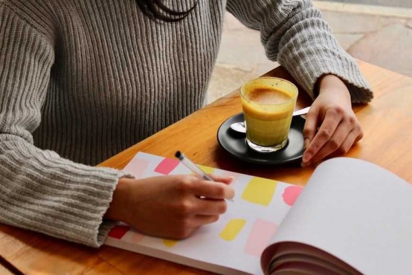 5 Cara Ini Bantu Kamu Lakukan Coping yang Sehat, Yuk Berlatih!