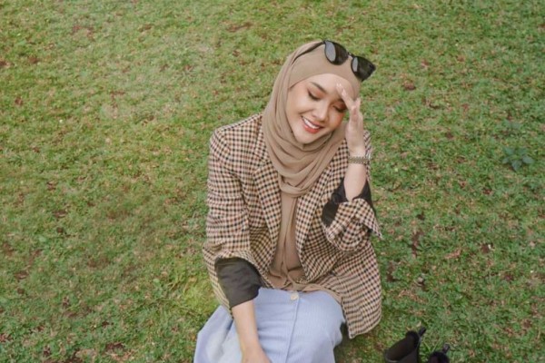 Ayunya Bikin Kepincut, 10 Potret Anggun Cita Citata saat Kenakan Hijab