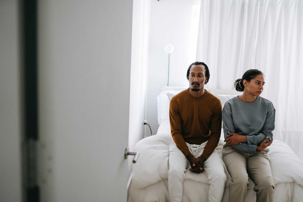 5 Risiko jika Pasanganmu Terlalu Bergantung Padamu dalam Segala Hal