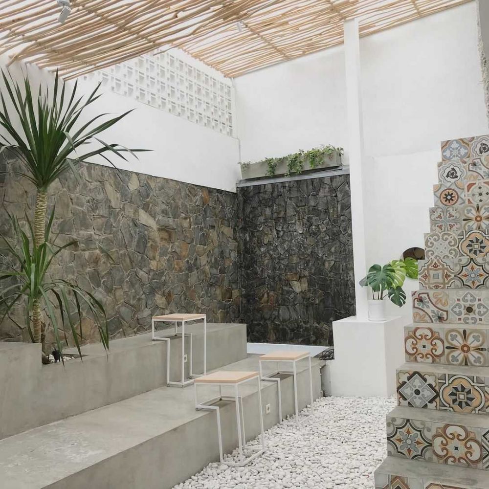 10 Potret Uma Coffe and Space, Cafe Unik nan Estetik di Malang