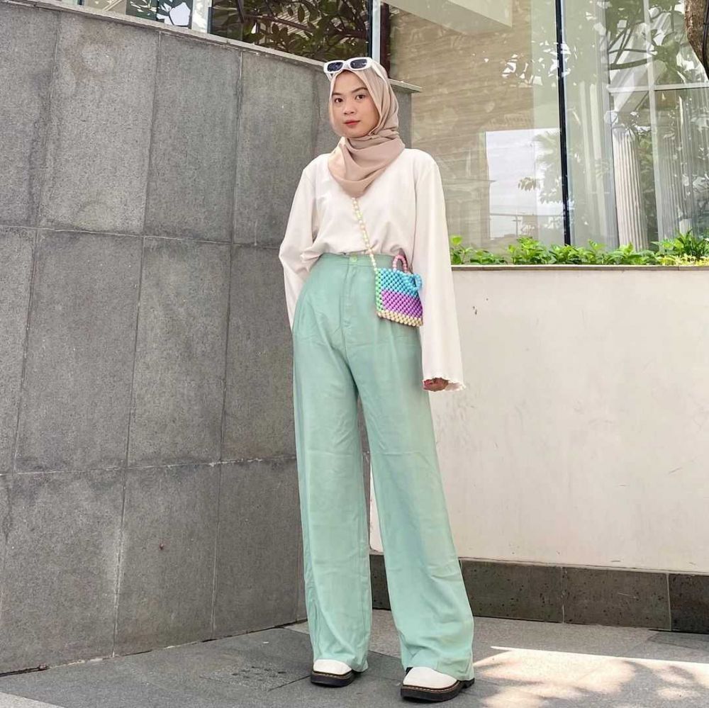 12 Inspirasi OOTD dengan Variasi Warna Pastel, Gak Bosan - Perempuan.web.id