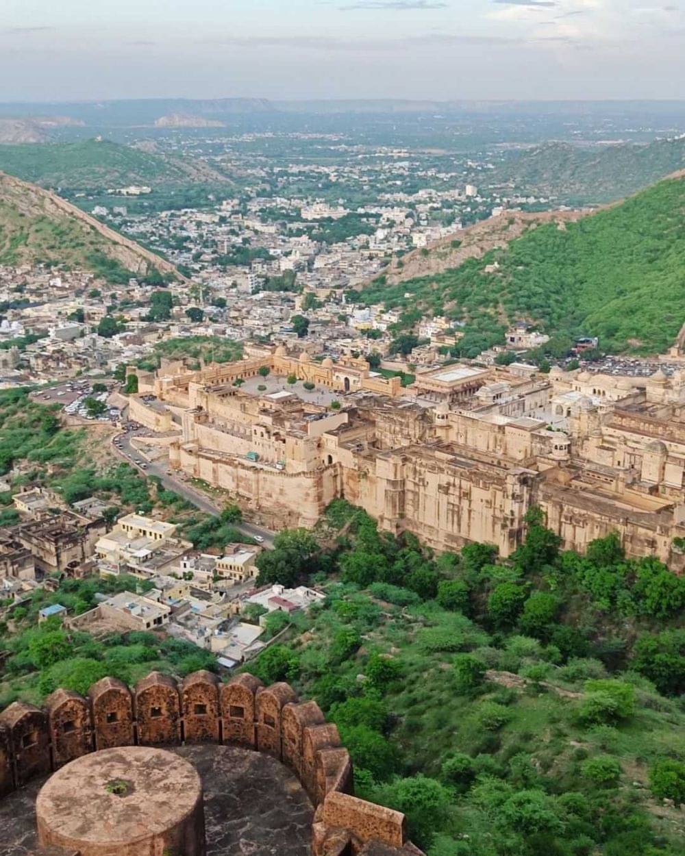 10 Potret Amber Fort, Wisata Bak Negeri Dongeng Di India