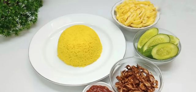 Resep Nasi Kuning Anti Ribet, Cocok Padu Padan dengan Lauk Apa Saja
