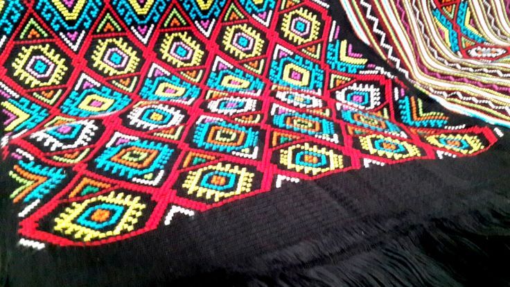 10 Motif Kain Tenun Khas NTT, Cocok Jadi Oleh-oleh