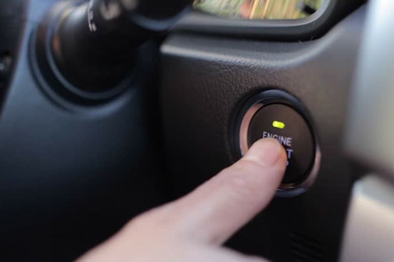 5 Ciri Fan Belt Mobil Harus Diganti
