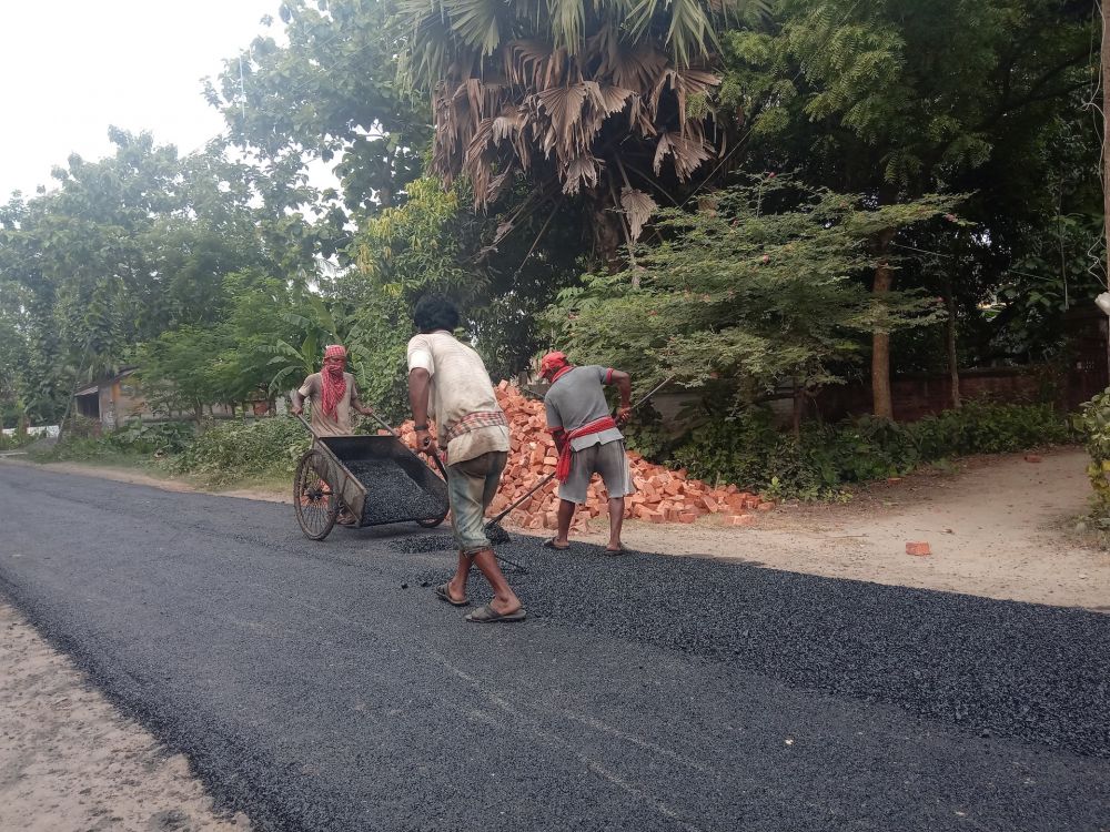 Perbaikan Jalan Provinsi di Kaltim Terus Dikebut hingga Akhir Tahun