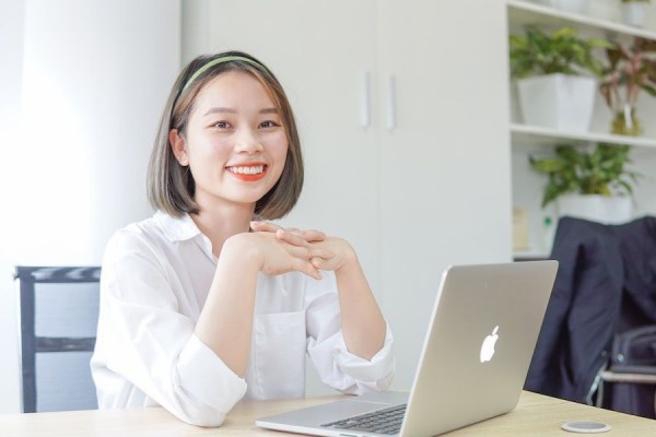 5 Hal yang Bantu Kamu Melihat Sisi Positif Suatu Hal, Ada Prosesnya