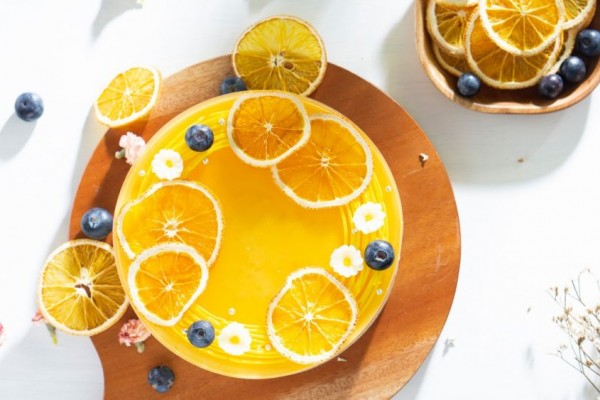 5 Kue Buah Populer Ide Kejutan Hari Anniversary, Lezat Banget!
