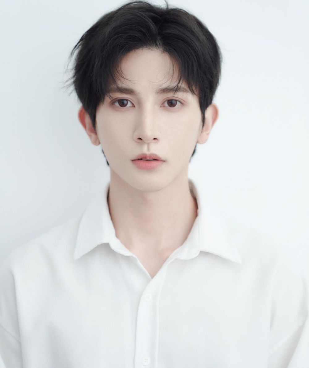 9 Idol KPop Cowok Ini Dikenal sebagai Ulzzang sebelum Debut