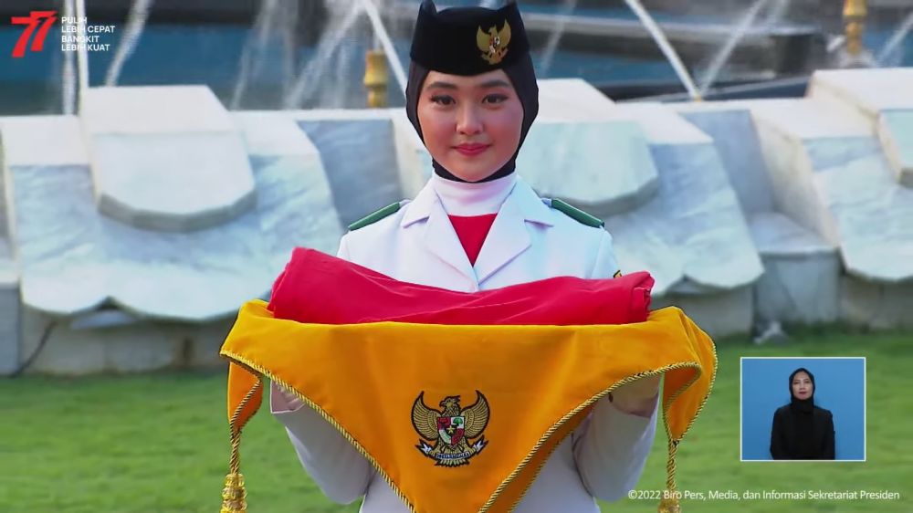 Cerita Ayumi Sasaki Ditunjuk Sebagai Pembawa Bendera di Istana Merdeka