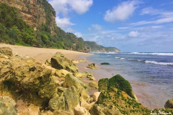 Pantai Watunene Gunungkidul: Rute, Lokasi, Harga dan Tips
