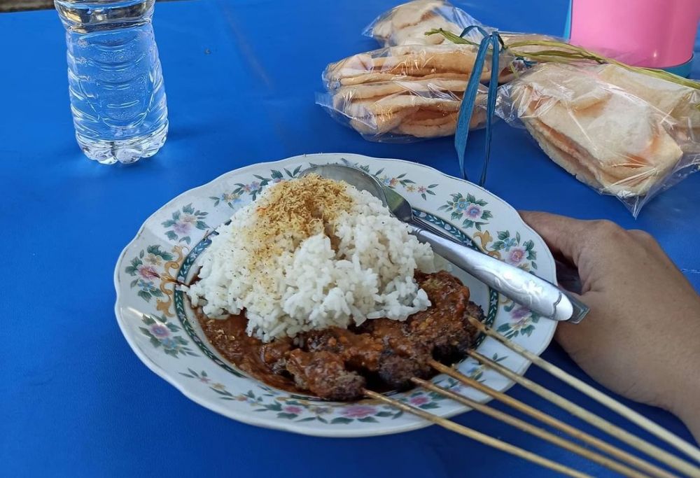 10 Rekomendasi Kuliner Enak di Surabaya Selatan