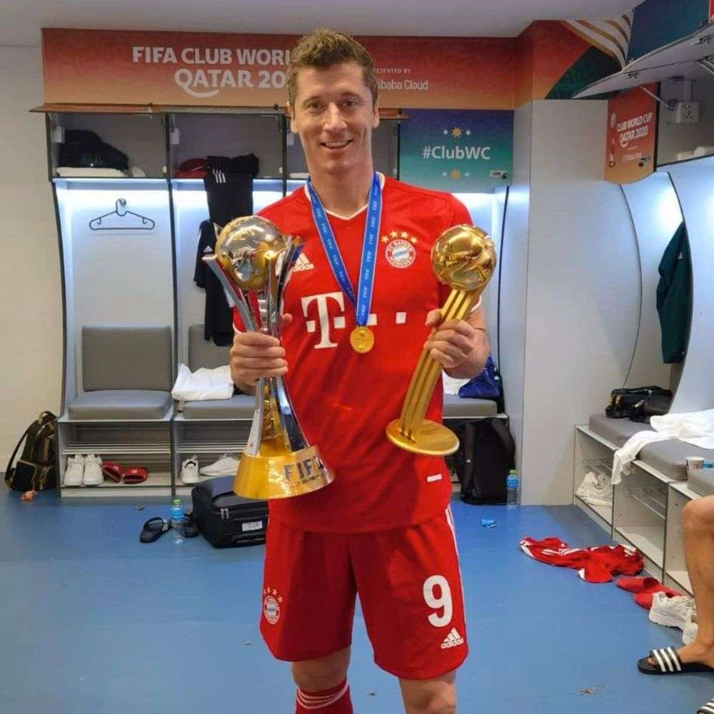 9 Potret Robert Lewandowski, Striker Baru Barcelona