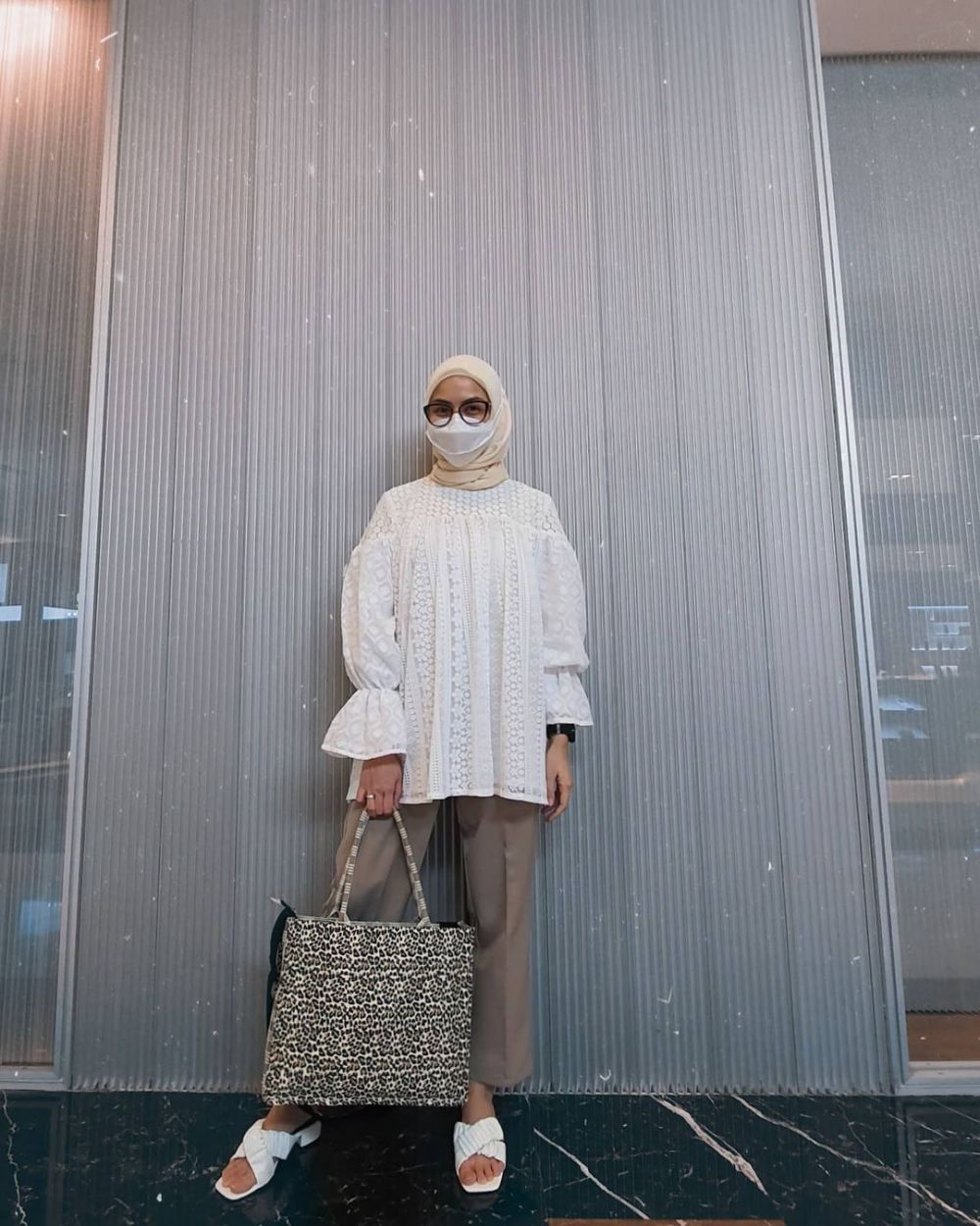 10 Ide OOTD Hijaber Ala Revalina S Temat, Fashionable!