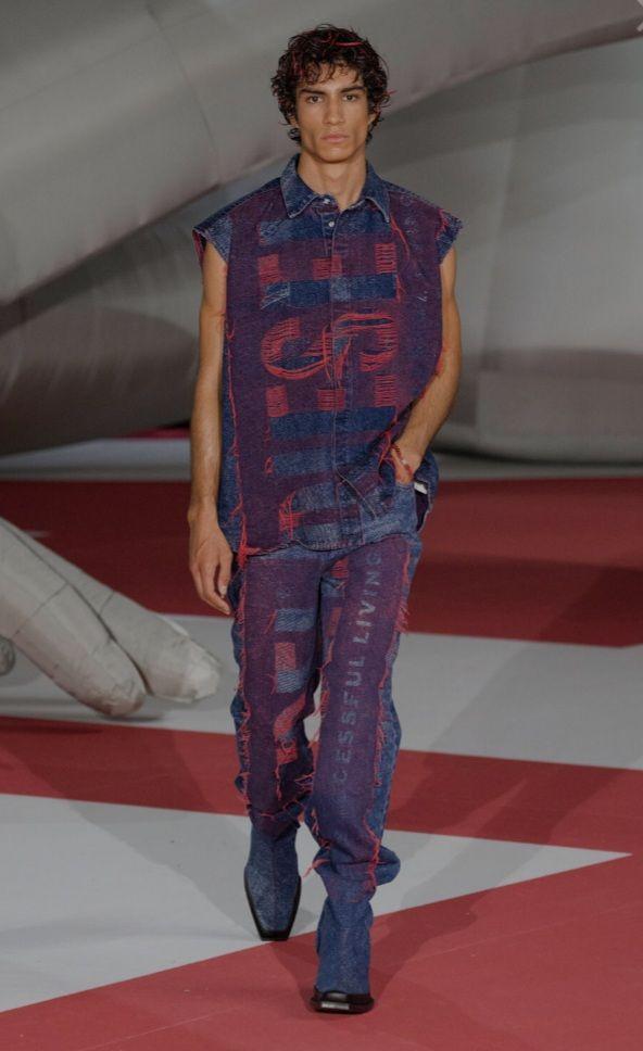 9 Look Nuansa Denim Dari Diesel Di Milan Fashion Week Ss23