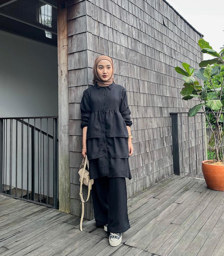 9 Inspirasi Outfit Cewek Mamba Ala Thafanya Sabila