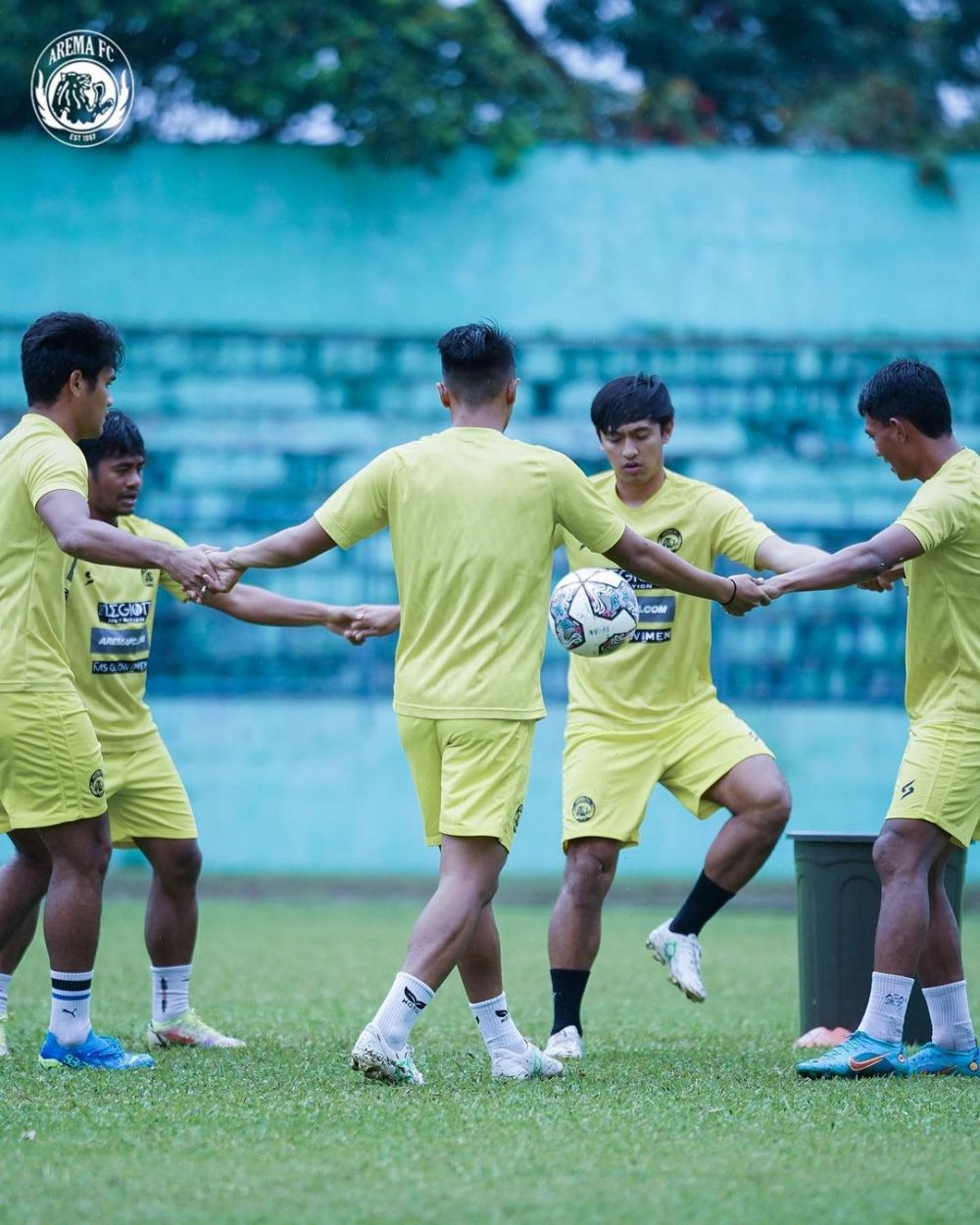 Javier Roca Pengin Arema Menang dari Persik Kediri  