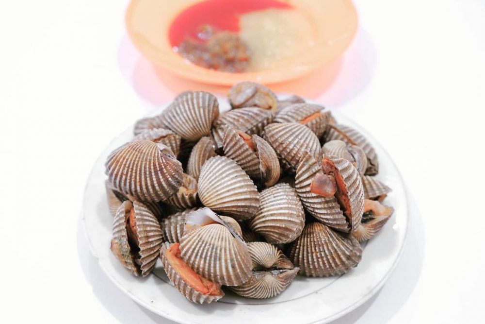 10 Tempat Makan Seafood Paling Nikmat di Surabaya, Wajib Coba!