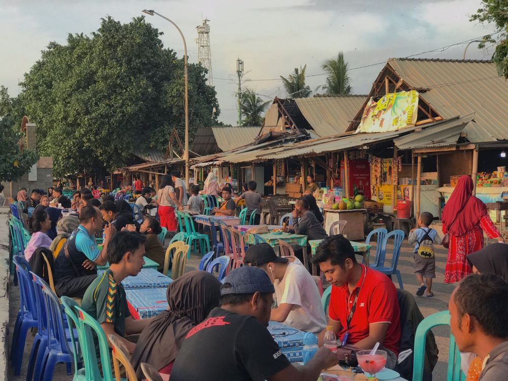 Pelabuhan Zaman Belanda, 11 Potret Terbaru Pantai Ampenan di Lombok