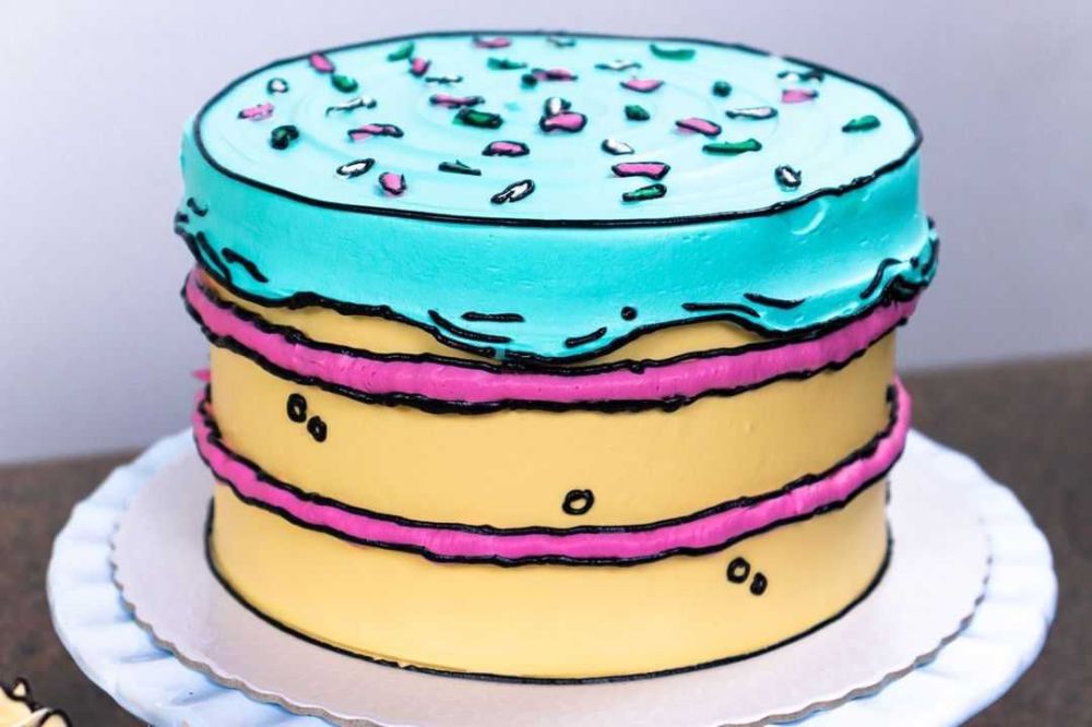 11 Inspirasi Comic Cake, Desain Tak Biasa untuk Orang Terkasih