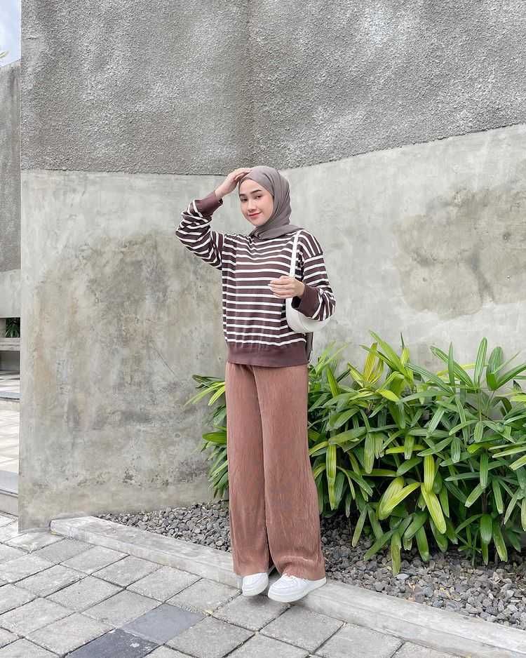 10 Ide Outfit Nuansa Cokelat ala Kirana Salsabila, Manis dan Chic!