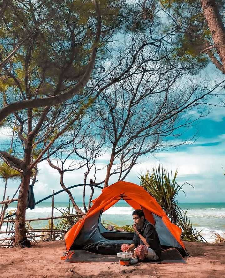 7 Pantai di Jogja Cocok untuk Camping, Tidur di Bawah Bintang   