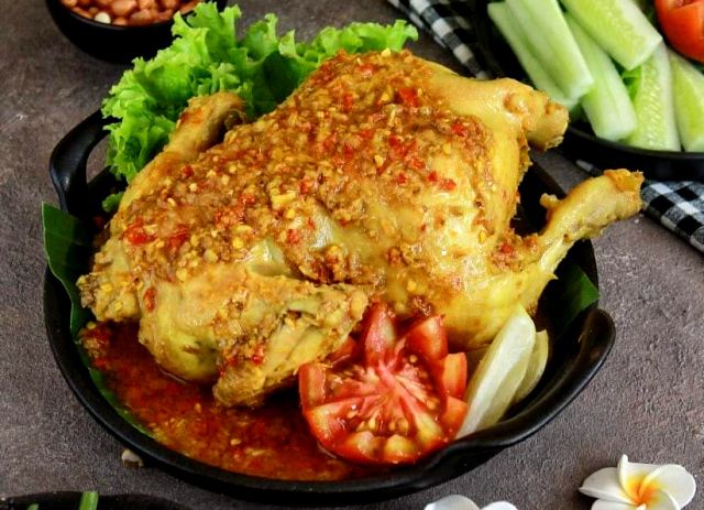 7 Makanan Khas Bali yang Halal Dikonsumsi, Jadi Gak Was-was Lagi!