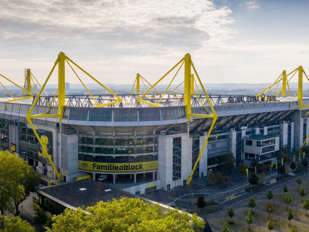 Signal Iduna Park, Stadion Yang Jadi Kandang Dortmund