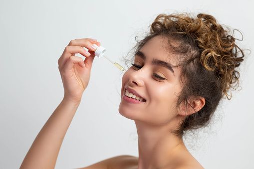 Produk Skincare yang Sebaiknya Disimpan di Dalam Kulkas