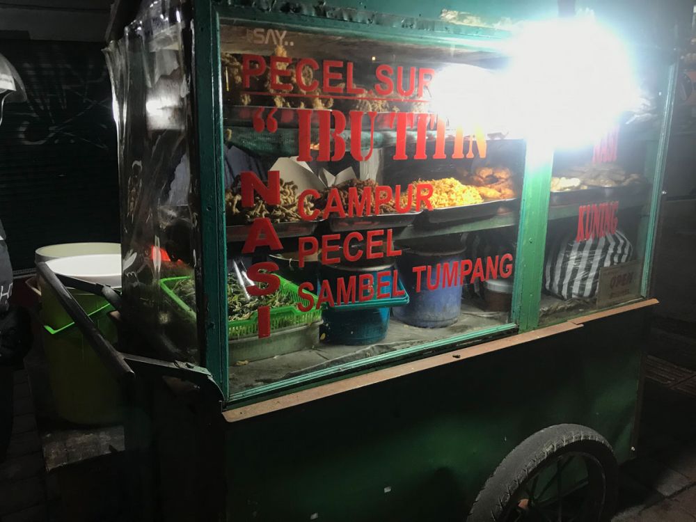 5 Kuliner Malam di Denpasar yang Populer dan Murah