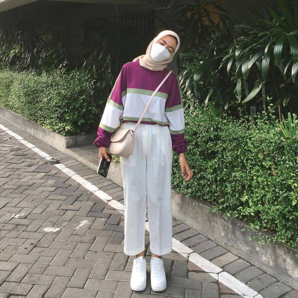 10 OOTD Hijab Simpel Untuk Hangout, Manis Dan Gak Ribet!