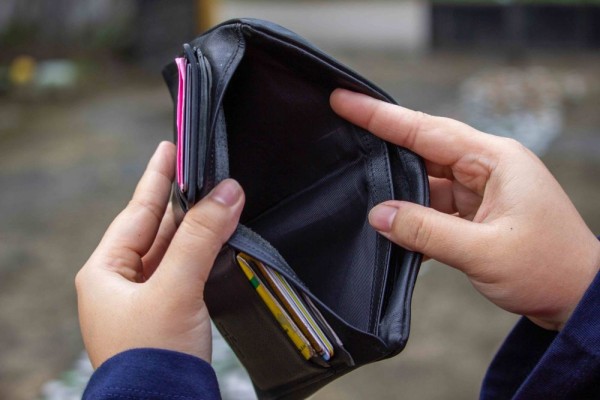 5 Tips biar Isi Dompet Gak Terus Terkuras Setiap Harinya