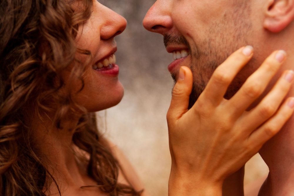 Bro, Ini Lho 7 Teknik Oral Seks yang Tak Terlupakan Untuk Pasangan