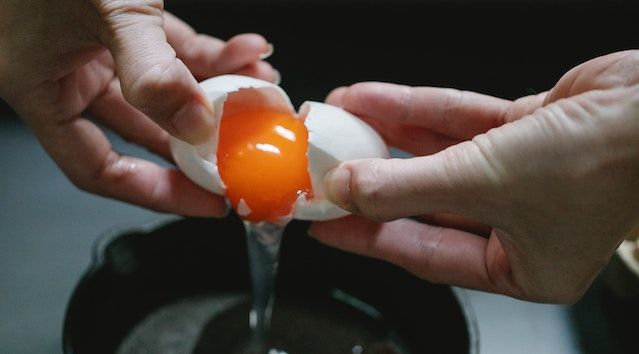 Resep Membuat Telur Dadar ala Padang, Tebalnya Pas