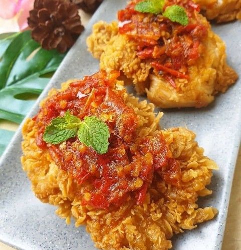 Resep Ayam Geprek dengan Sambal Bawang yang Nikmat dan Pedas