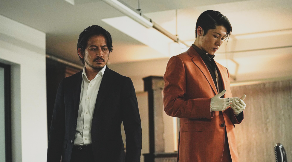 9-fakta-hell-dogs-duet-maut-junichi-okada-kentaro-sakaguchi