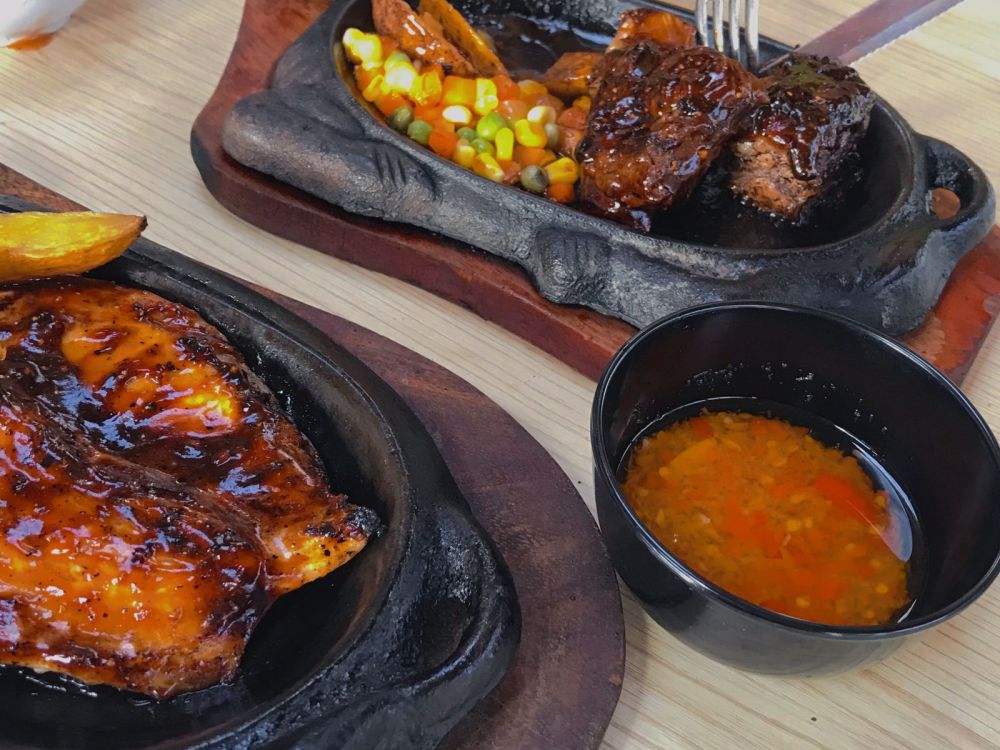 Tempat Makan Steak Murah di Mataram, Harga Mulai Rp15.000