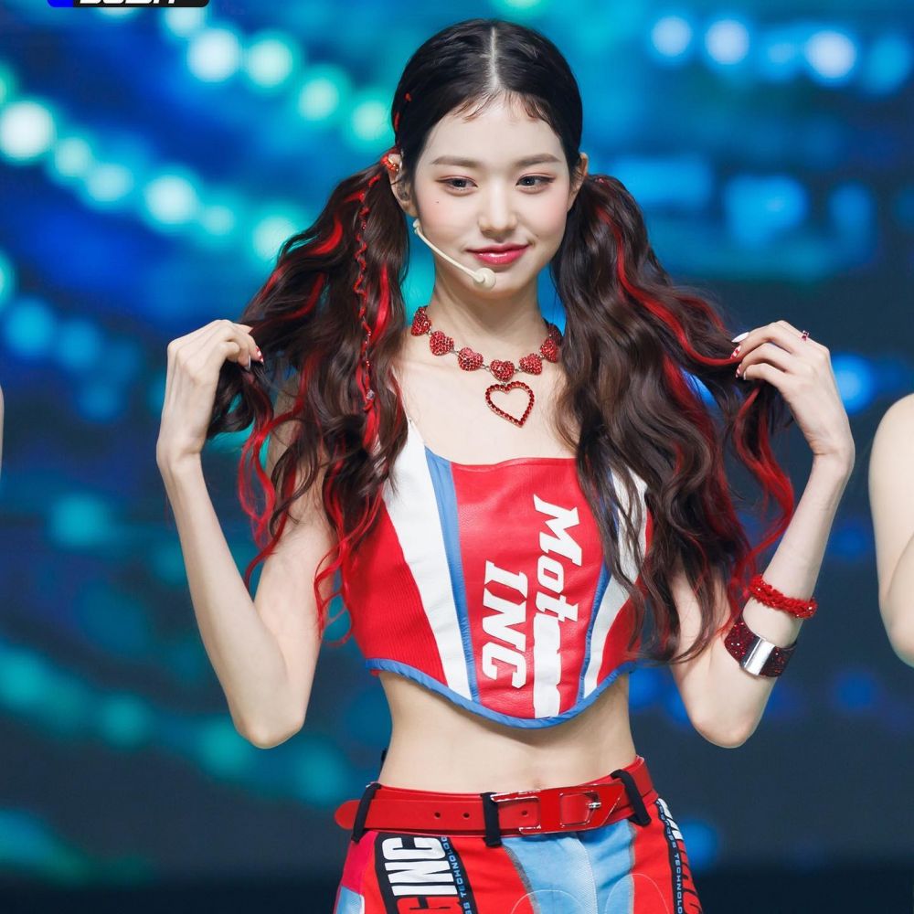 12 Inspirasi Hair Style Simpel dan Cute ala Wonyoung IVE