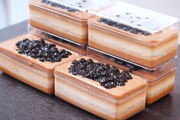 Resep Thai Tea Pudding ala Pufflova yang Moist, Nikmatnya Premium!