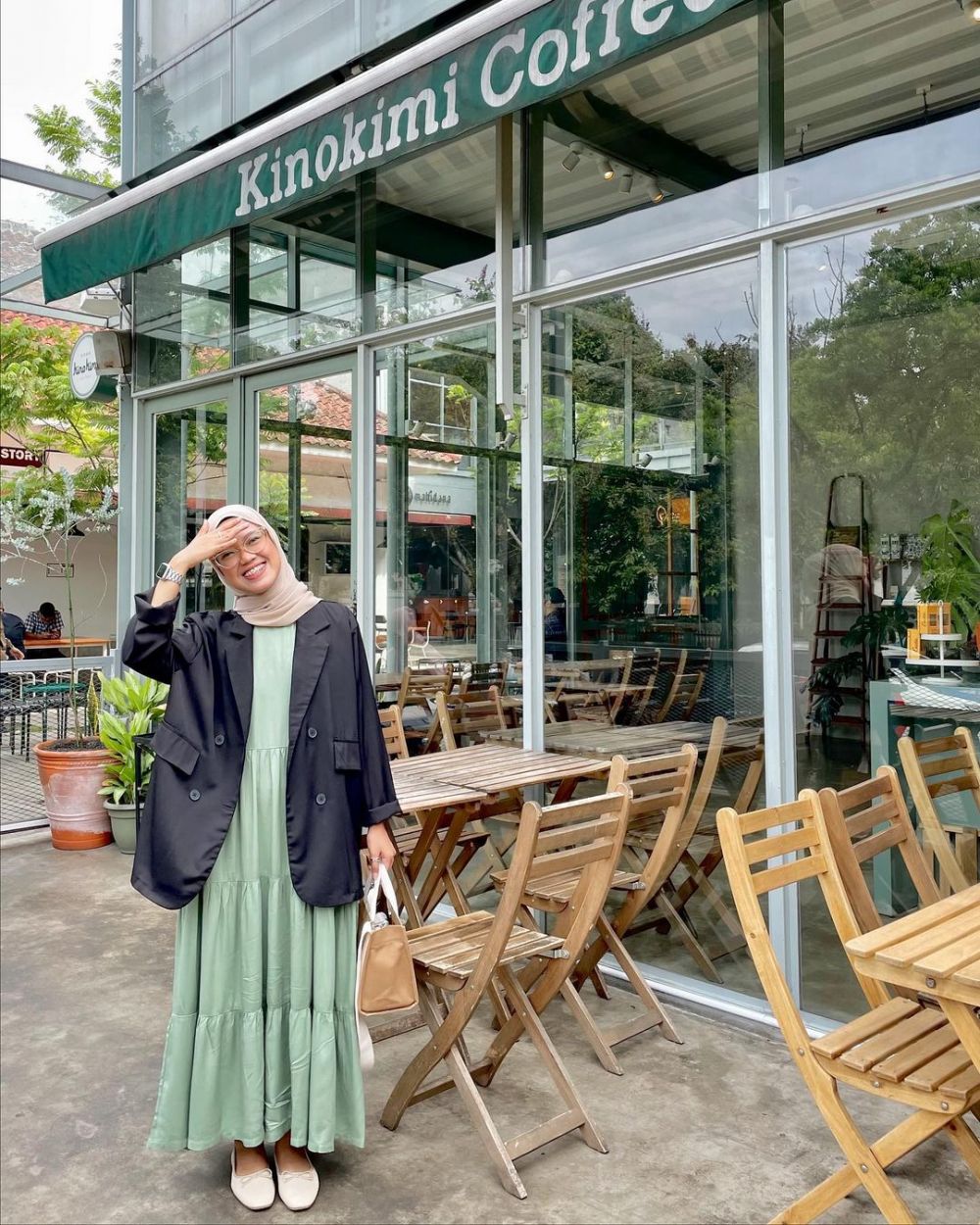 9 Ide Outfit Warna Mint Hijab untuk Menyambut Hari Kemenangan