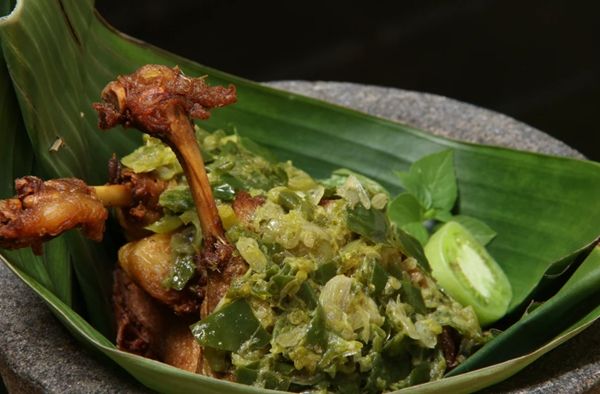 7 Rekomendasi Kuliner Khas Sumatera Barat yang Wajib Dicoba