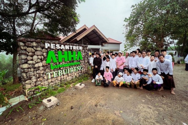 Hampir Rampung, 10 Momen Atta Kunjungi Pesantren yang Dibangun