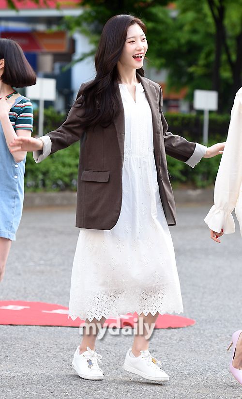 20 Ide Fashion Style Jung Chaeyon, Pemeran Na Juhui di 'Golden Spoon'