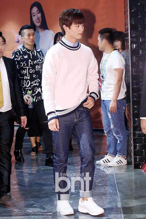 15 Ide OOTD Kece ala Sungjae BtoB, Effortless Tapi Stylish 