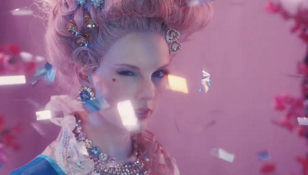 5 Easter Eggs Dalam Mv Bejeweled Milik Taylor Swift