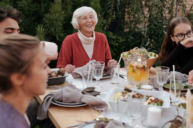 5 Hal yang Harus Disiapkan Jika Akan Berkunjung ke Rumah Calon Mertua